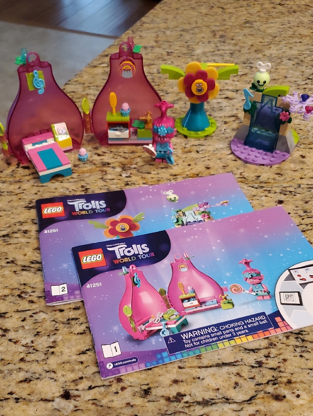 Lego Poppy's Pod Trolls World Tour Pink Flower Playset # 41251 Complete, Retired